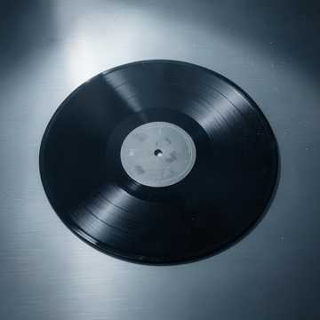 Обложка трека Love, Love, Love. DimS ft. Lilia Maisher (2026 Sparse minimal techno house)